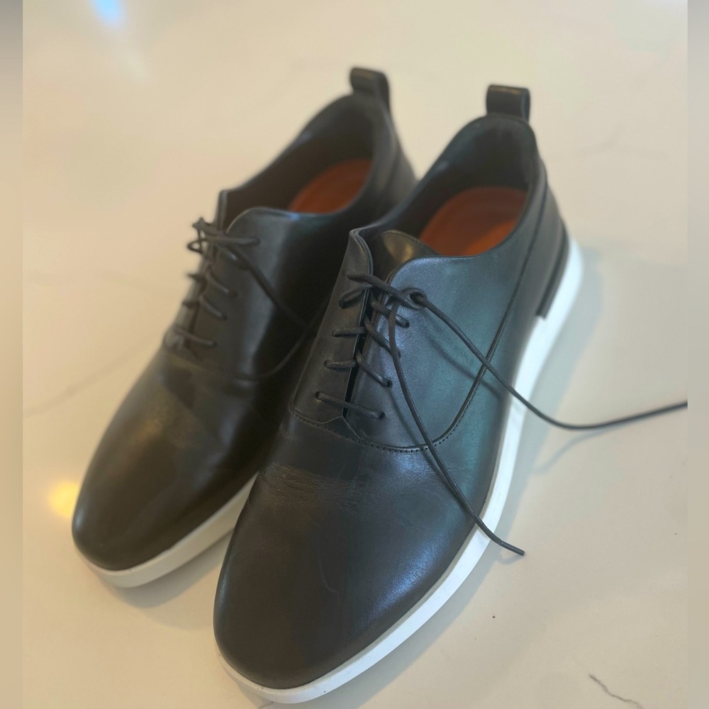 Crossover Longwing - Black Wolf and Shepard Size 10.5 M, Worn only once